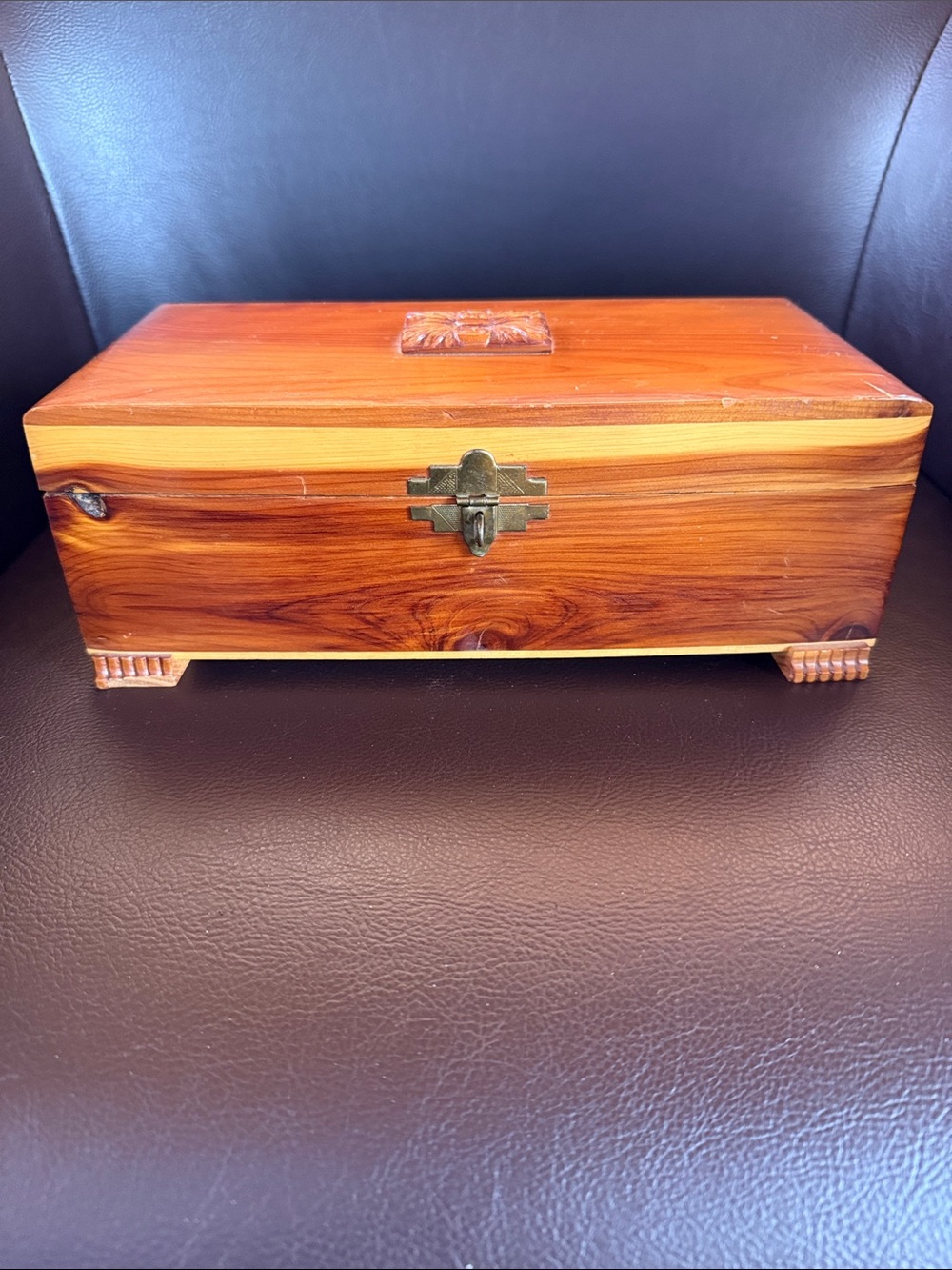Hand-Carved Vintage Wooden Handkerchief Keepsake Box with carved medallion